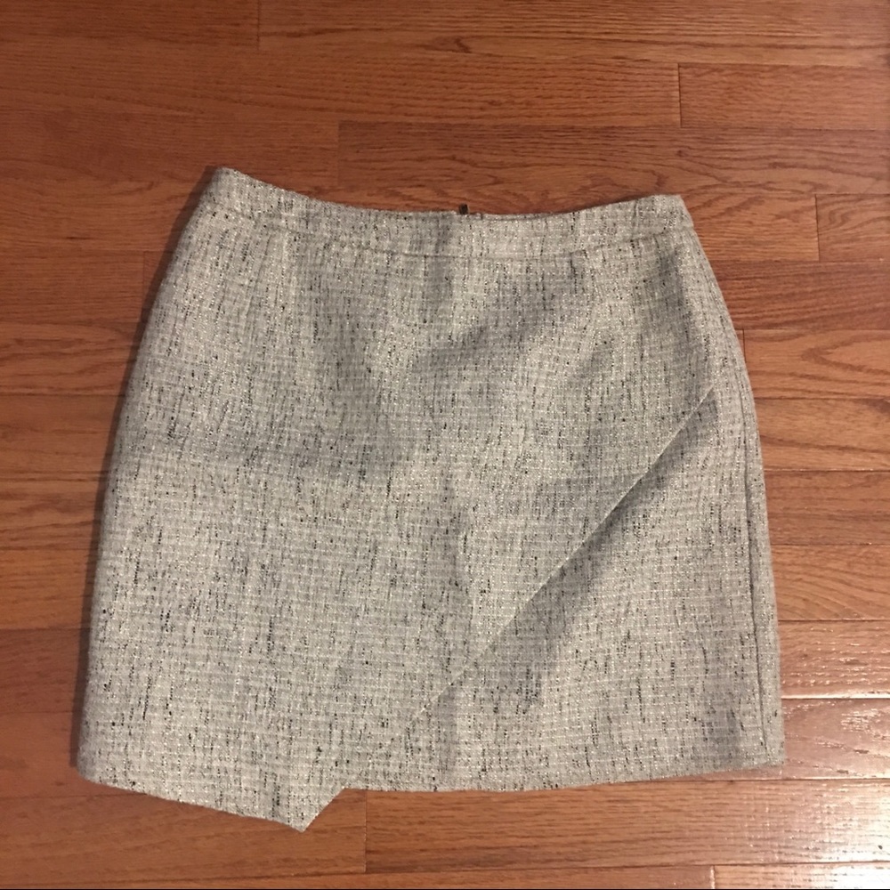 Asymmetrical mini skirt